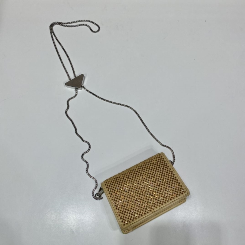 Pra*a waist chest packs